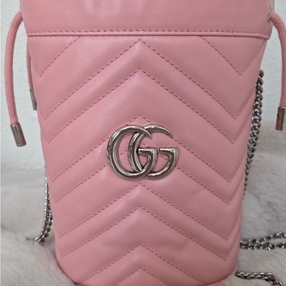 EUC- Gucci Pink Marmont Mini Bucket Bag  💕 - Picture 13 of 13